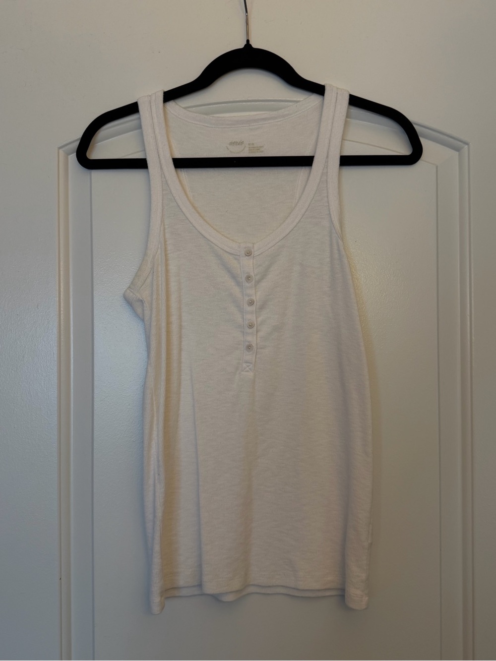American Eagle Classic White Henley Tank Top for Women